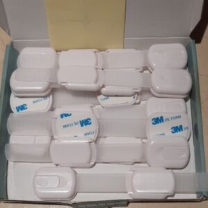 White Child Safety Locks Lot of TEN CABINET STRAP LOCKS 4OUR KIDDIES